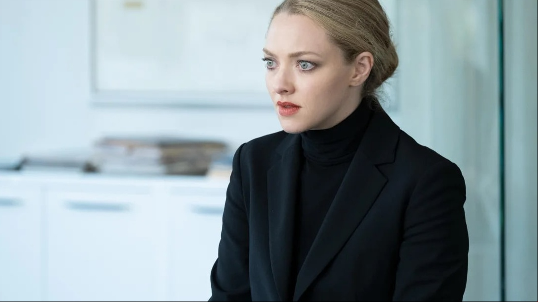 кадр из сериала Выбывшая
